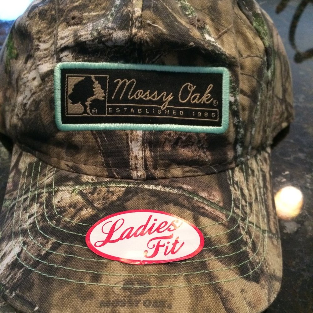 Mossy Oak Camo Hat One Size  NWT